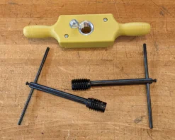 Manual Wood Threader