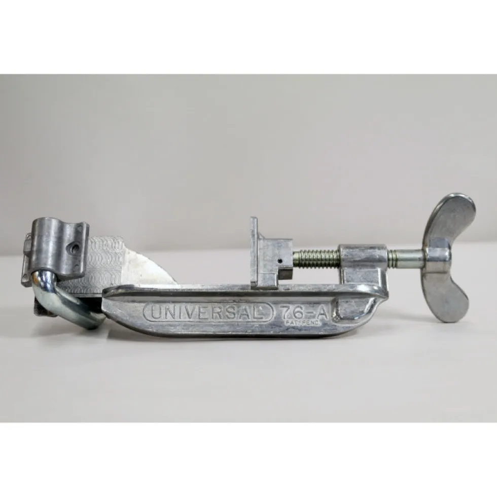 Universal UC-76 Wedge Grip Clamp