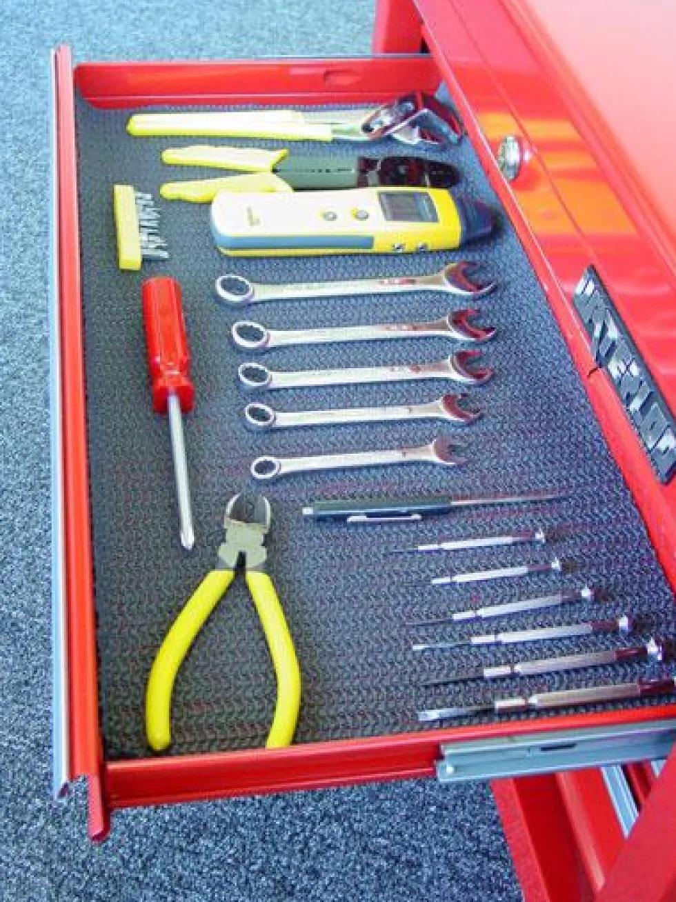 Zerust Non-Slip Rust Preventing Drawer Liner